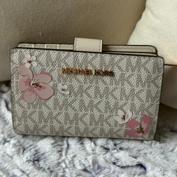 NWT Michael Kors Medium Bifold Jet Set Wallet - Picture 1 of 6